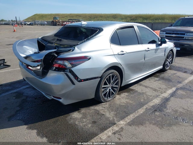 4T1G11AK3NU638448 Toyota CAMRY SE