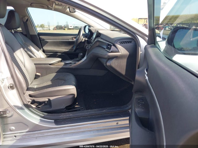 4T1G11AK3NU638448 Toyota CAMRY SE