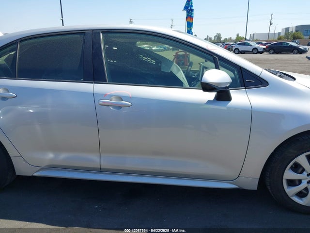 JTDEPRAE4LJ090249 Toyota COROLLA LE