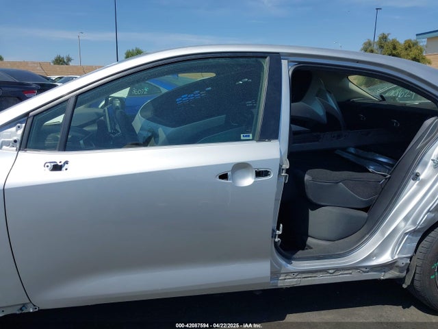 JTDEPRAE4LJ090249 Toyota COROLLA LE