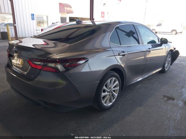 4T1C11AK4MU532605 Toyota CAMRY LE