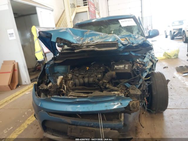 KNDJP3A51J7586647 KIA SOUL +