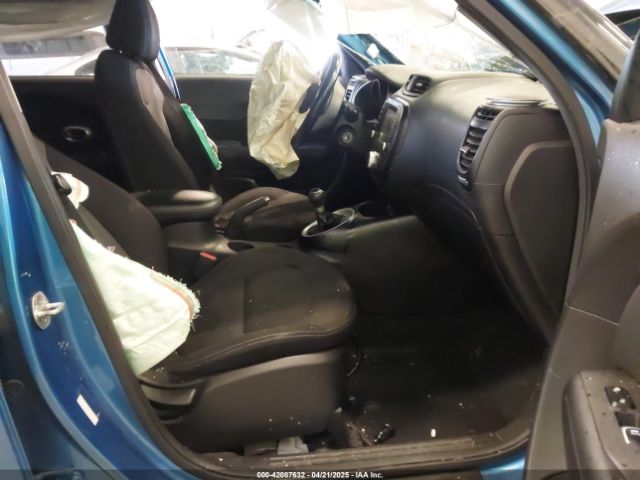 KNDJP3A51J7586647 KIA SOUL +
