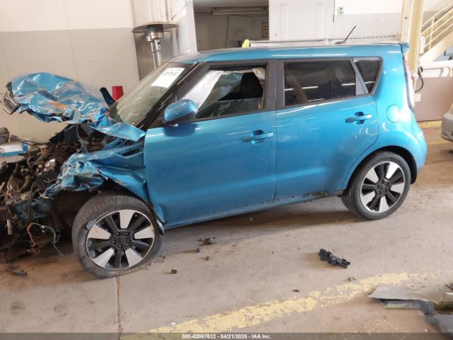 KNDJP3A51J7586647 KIA SOUL +