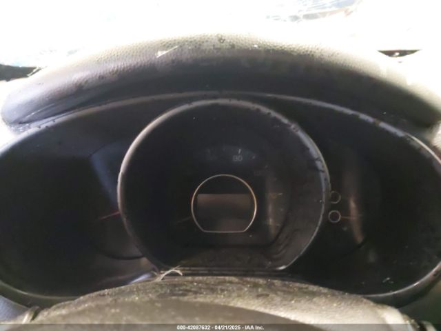 KNDJP3A51J7586647 KIA SOUL +