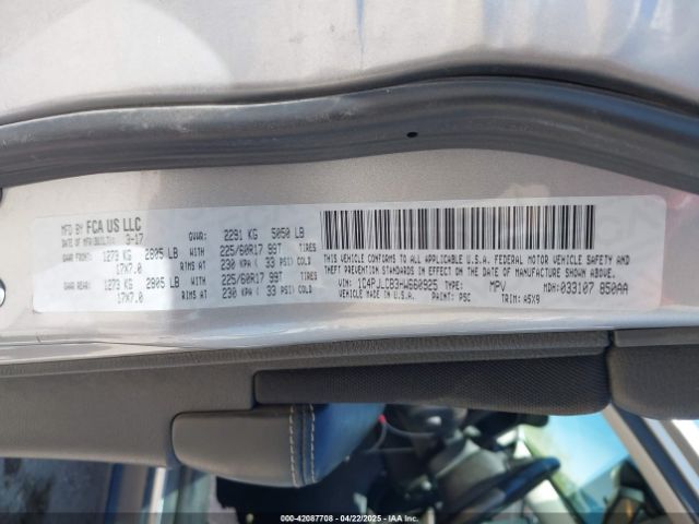 1C4PJLCB3HW660925 Jeep Cherokee Latitude Fwd