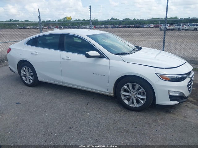 1G1ZD5ST2SF154556 Chevrolet Malibu Fwd 1lt