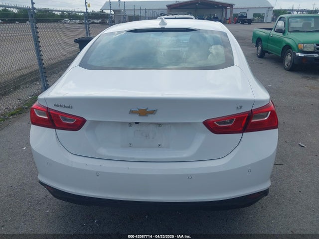 1G1ZD5ST2SF154556 Chevrolet Malibu Fwd 1lt