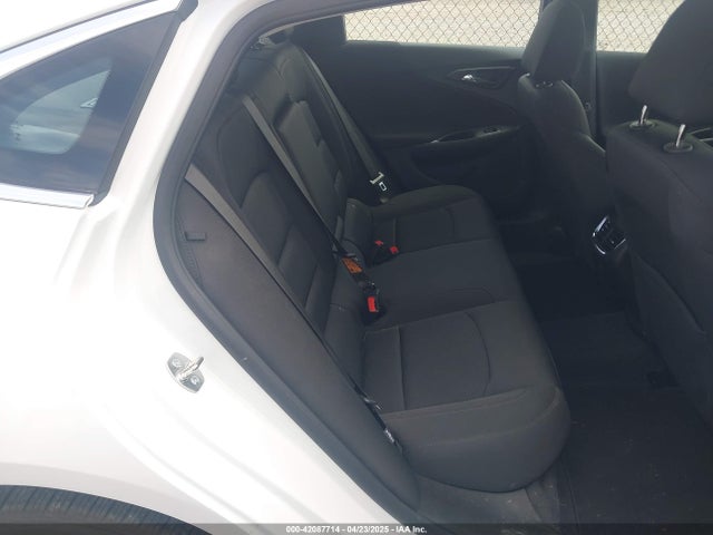 1G1ZD5ST2SF154556 Chevrolet Malibu Fwd 1lt