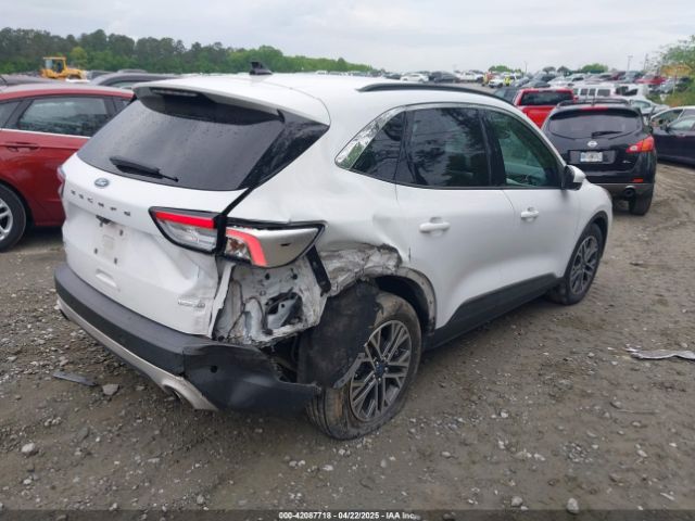 1FMCU0H63LUA81045 Ford ESCAPE SEL