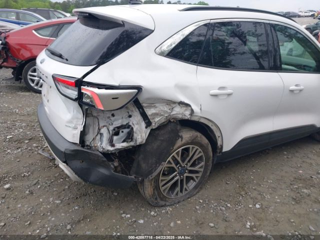 1FMCU0H63LUA81045 Ford ESCAPE SEL
