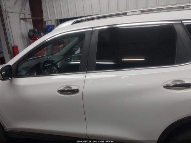 KNMAT2MT9GP657599 Nissan ROGUE SV