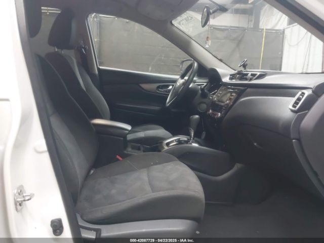 KNMAT2MT9GP657599 Nissan ROGUE SV