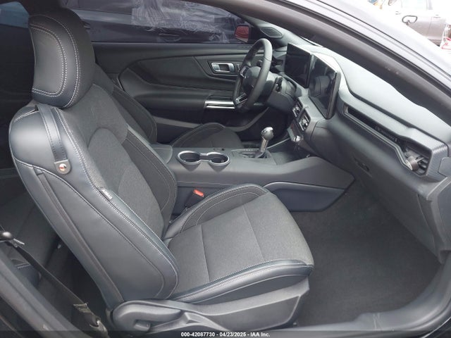 Ford Mustang Ecoboost Fastback 2025 1FA6P8TH5S5110267 Image 5