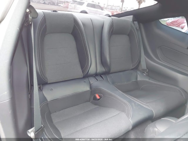 Ford Mustang Ecoboost Fastback 2025 1FA6P8TH5S5110267 Image 8