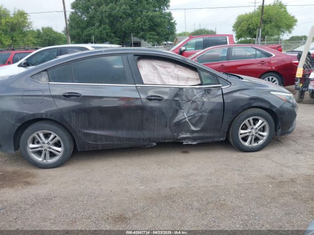 1G1BE5SM0H7204686 Chevrolet Cruze Lt Auto