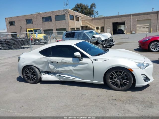 JF1ZNAA12E8707315 Scion scion fr-s