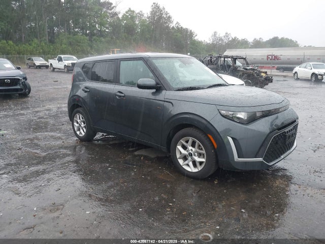 KNDJ23AU8P7882912 KIA SOUL LX