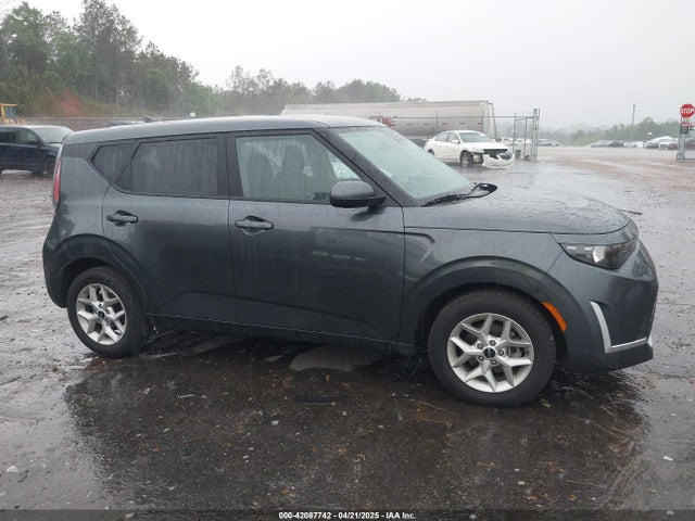 KNDJ23AU8P7882912 KIA SOUL LX