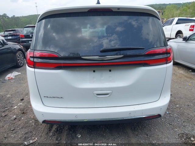 Chrysler Pacifica Touring L 2023 2C4RC1BG3PR578057 Image 16