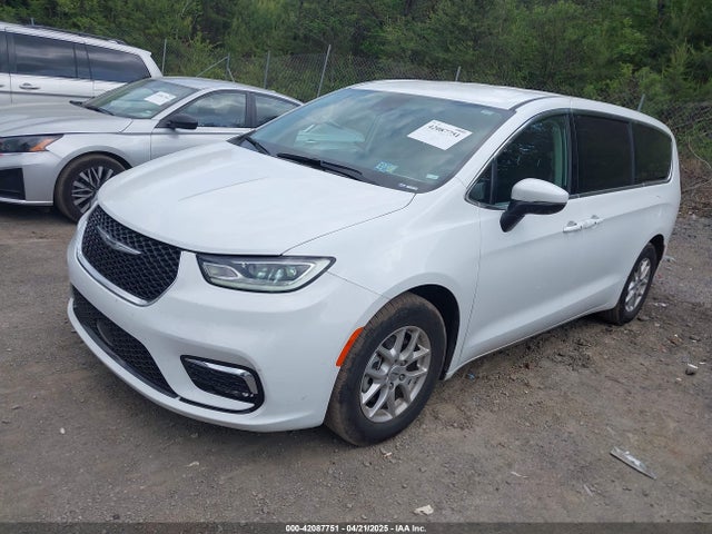 Chrysler Pacifica Touring L 2023 2C4RC1BG3PR578057 Image 2