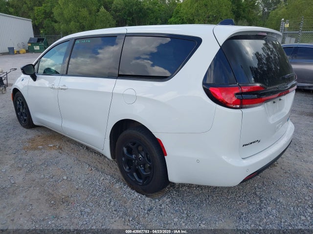 Chrysler Pacifica Hybrid S Appearance Pkg 2024 2C4RC1S7XRR115352 Image 3