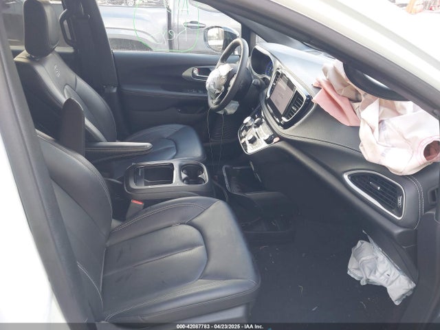 Chrysler Pacifica Hybrid S Appearance Pkg 2024 2C4RC1S7XRR115352 Image 5