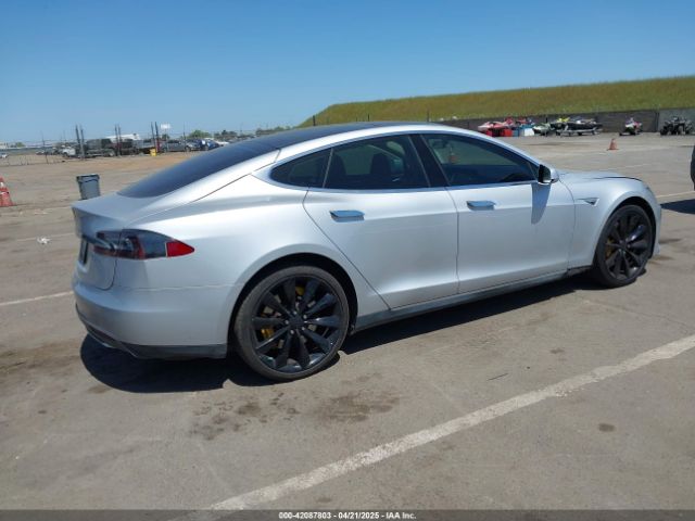 2013 TESLA MODEL S 5YJSA1CN5DFP11381 Photo 3