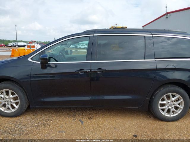 2C4RC1DG3MR516831 Chrysler Voyager Lxi