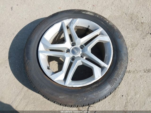 WA1ANAFY7J2232619 Audi Q5 2.0t Premium/2.0t Tech Premium