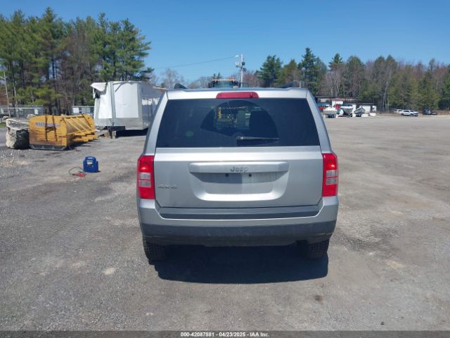 1C4NJRBB8GD782248 Jeep Patriot Sport