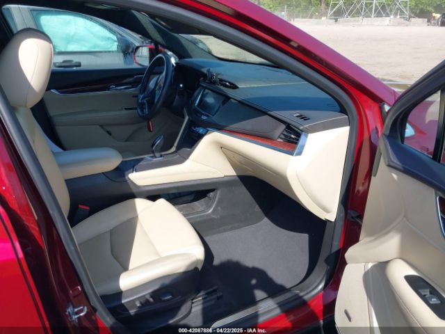 1GYKNBRS5HZ138788 Cadillac XT5 LUXURY