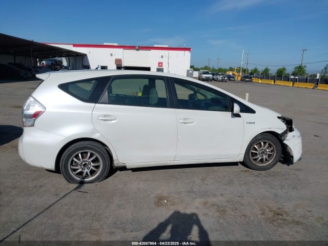 JTDZN3EU7EJ014081 Toyota Prius V Three