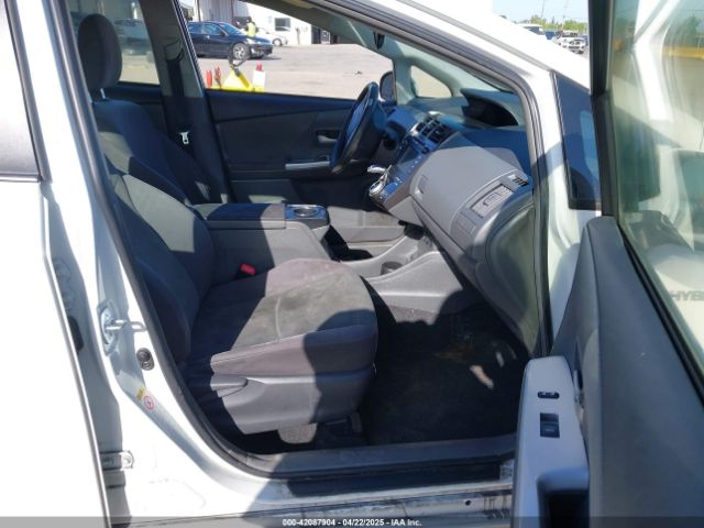 JTDZN3EU7EJ014081 Toyota Prius V Three