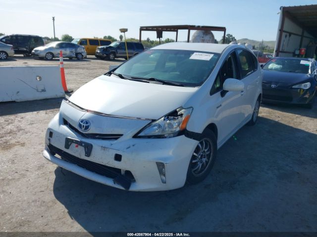 JTDZN3EU7EJ014081 Toyota Prius V Three