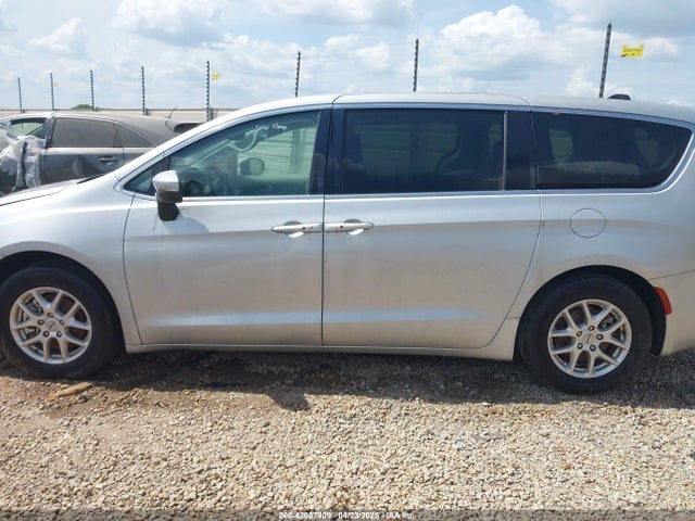 Chrysler Pacifica Touring L 2023 2C4RC1BG7PR521232 Image 13