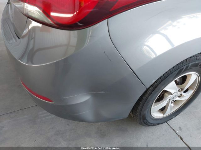 5NPDH4AE7EH486229 Hyundai ELANTRA SE