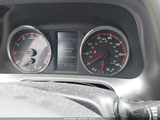 2T3NFREV6GW283930 Toyota RAV4 SE