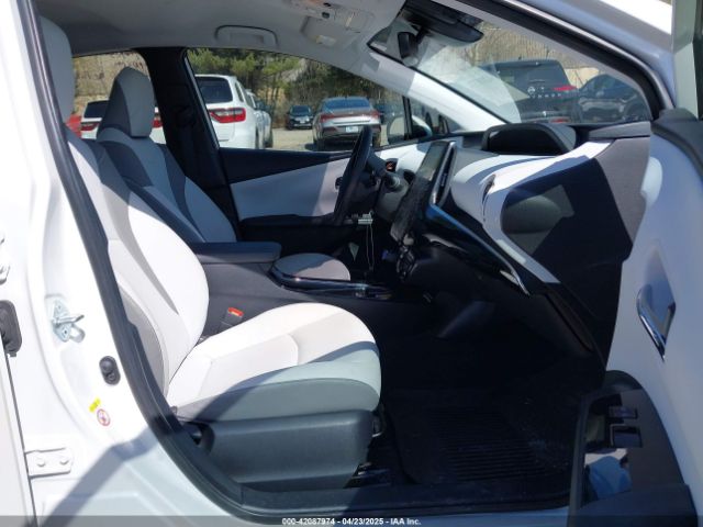 JTDKAMFP8M3174629 Toyota Prius Prime Limited