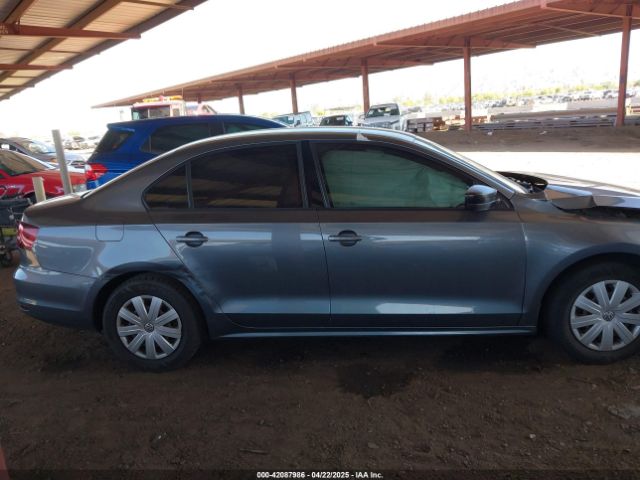 3VW267AJ9GM302804 Volkswagen Jetta 1.4t S