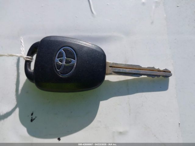 2T1BURHE2GC679304 Toyota COROLLA LE