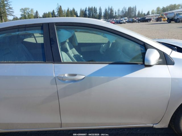 2T1BURHE2GC679304 Toyota COROLLA LE