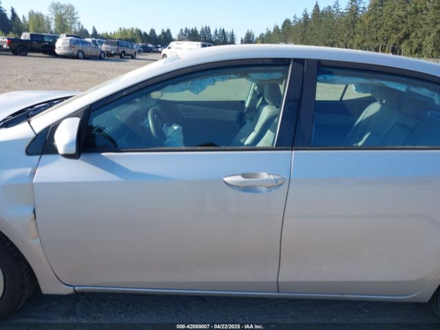 2T1BURHE2GC679304 Toyota COROLLA LE