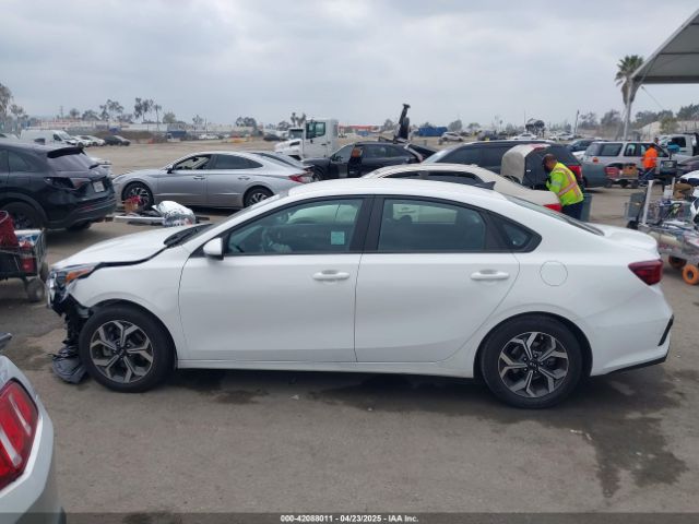 3KPF24AD5LE256210 KIA Forte Lxs