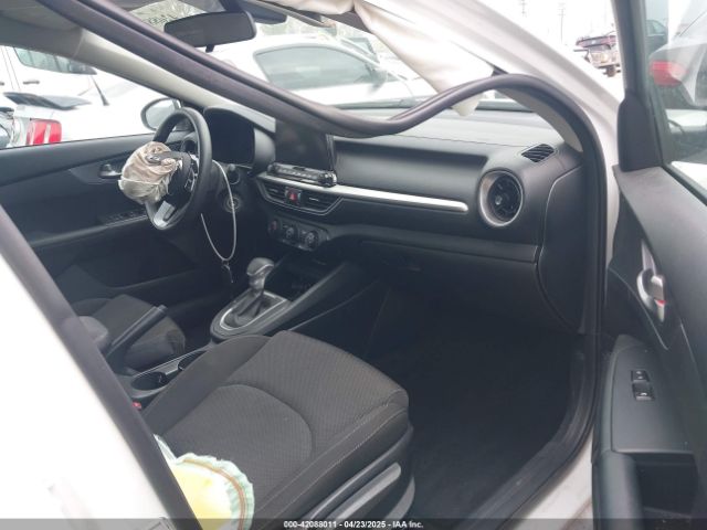 3KPF24AD5LE256210 KIA Forte Lxs