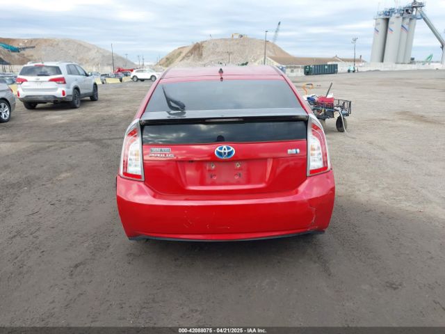 JTDKN3DU2F0482052 Toyota Prius Two