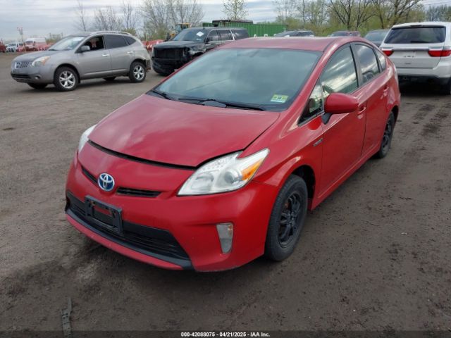 JTDKN3DU2F0482052 Toyota Prius Two