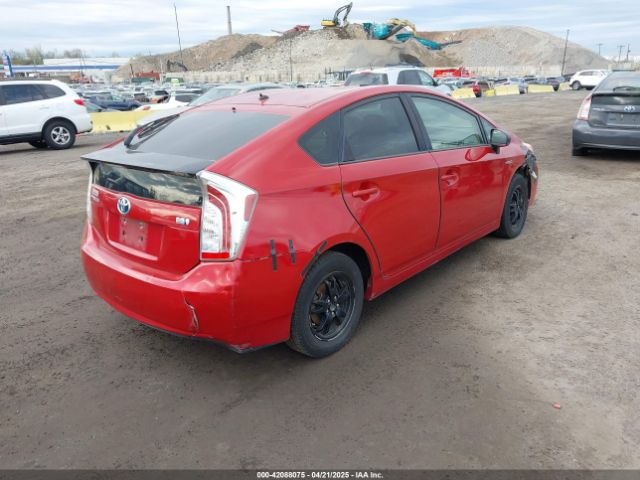 JTDKN3DU2F0482052 Toyota Prius Two