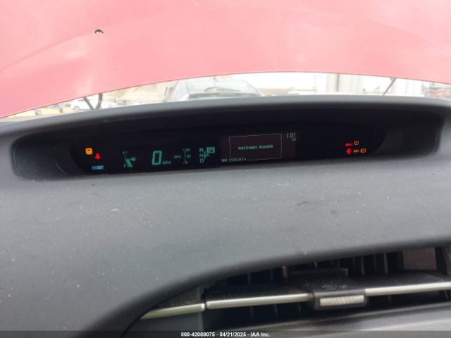 JTDKN3DU2F0482052 Toyota Prius Two
