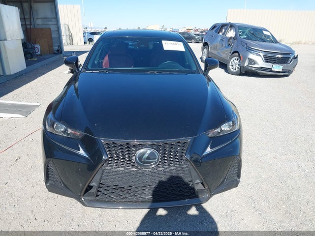 Lexus IS 300 2020 JTHGA1D26L5107816 Image 13